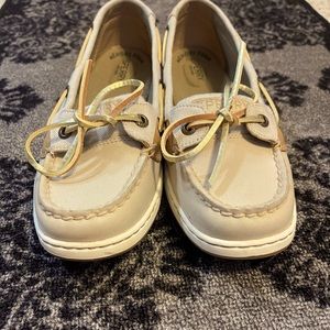 Sperry boat shoes